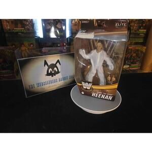 WWE Legends Elite Collection Series 7 Bobby “The Brain” Heenan Weasel Suit